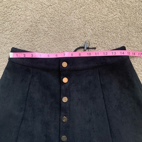 A-Line Button Up Skirt - Picture 3 of 5